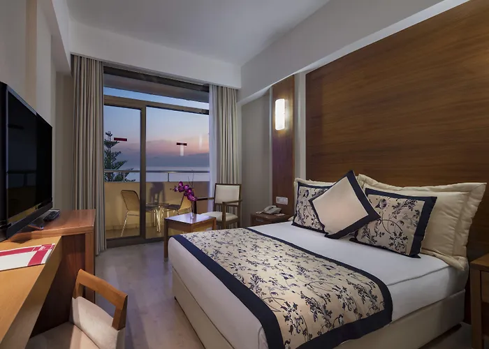 Trendy Adults Only Hotel Side