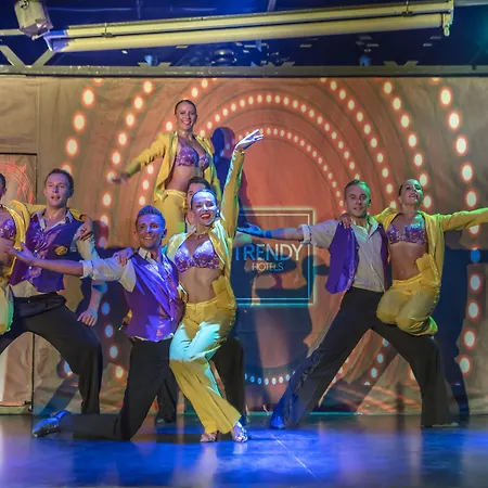 Trendy Adults Only Готель 4*