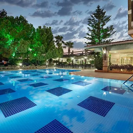 Trendy Adults Only Готель 4*